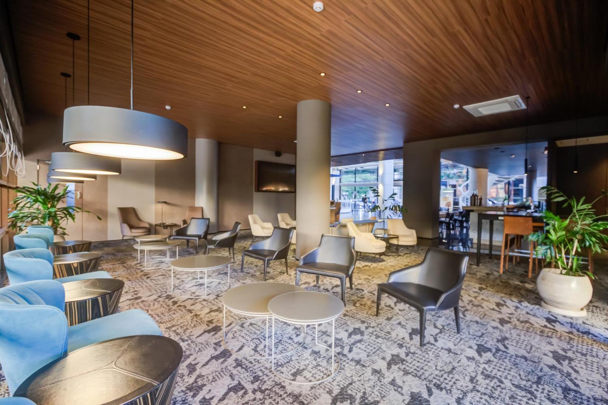 Radisson Sao Paulo Paulista Hotel Ngoại thất bức ảnh The lounge at the airport