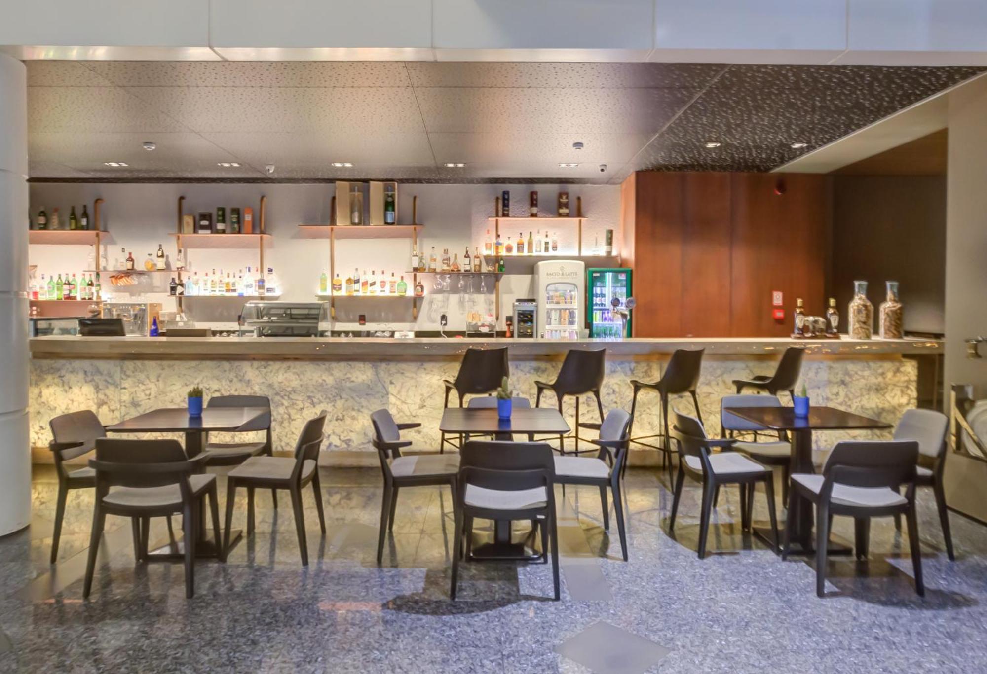 Radisson Sao Paulo Paulista Hotel Ngoại thất bức ảnh The bar at the lounge